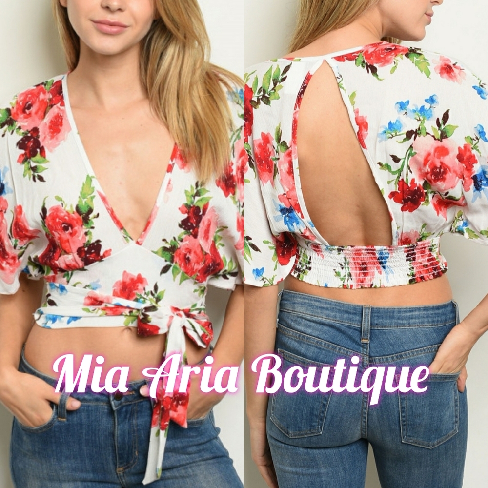 Floral Flutter Sleeve Crop Top